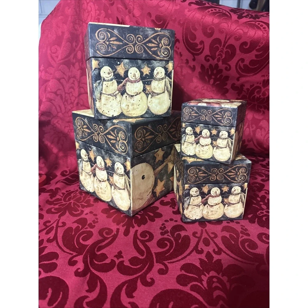 BOB'S BOXES~  Snowman  Set of 4 Nesting Boxes all with Lids~ Decorative~ Storage